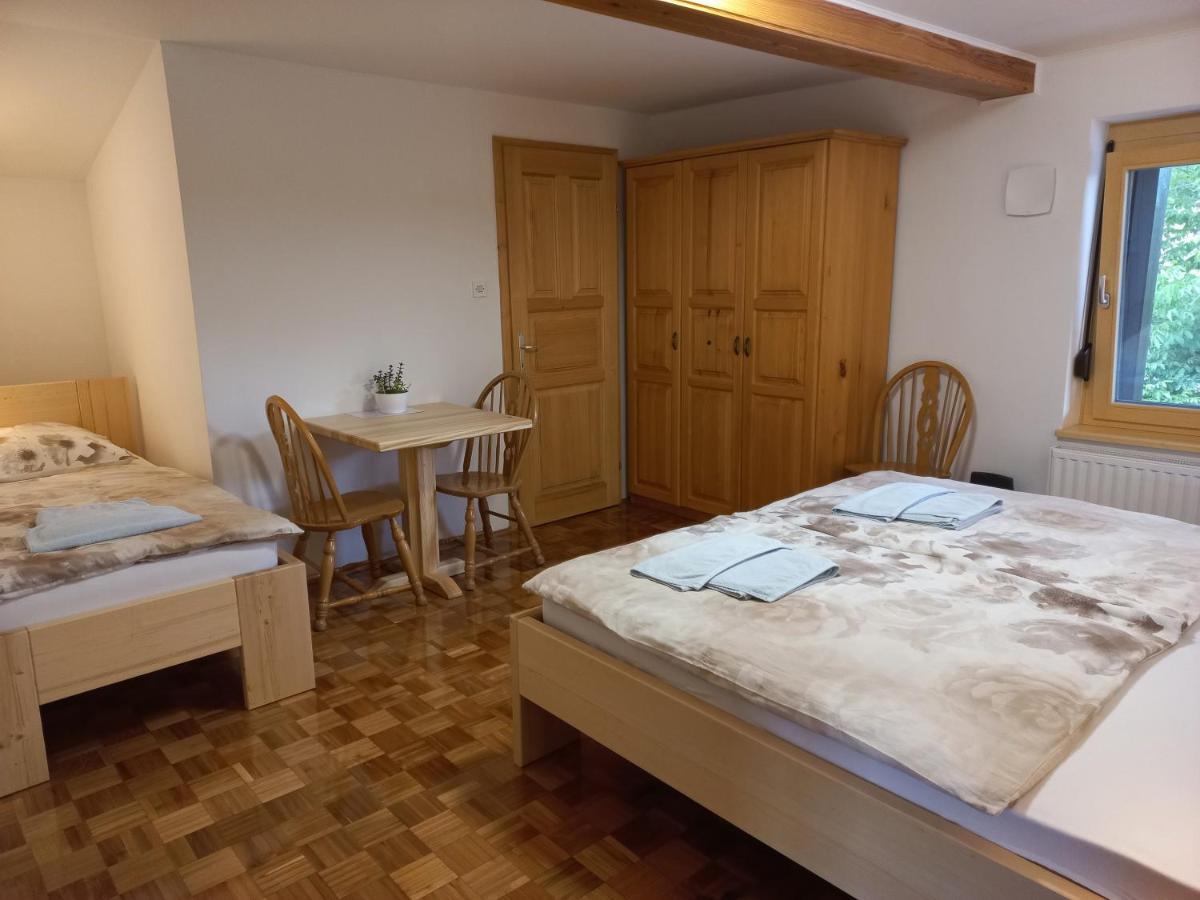 Bed and Breakfast Sobe Levc Мозирє Екстер'єр фото