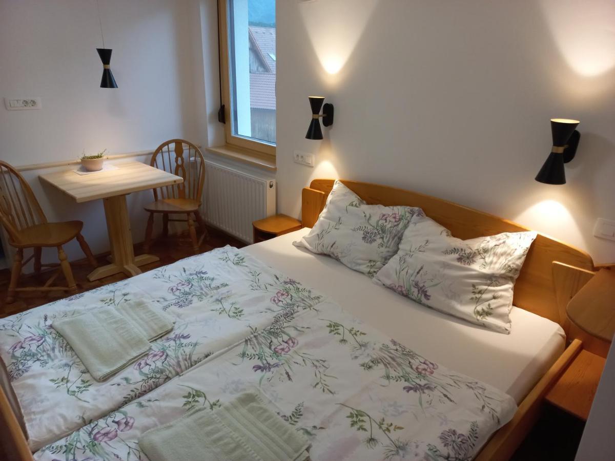 Bed and Breakfast Sobe Levc Мозирє Екстер'єр фото