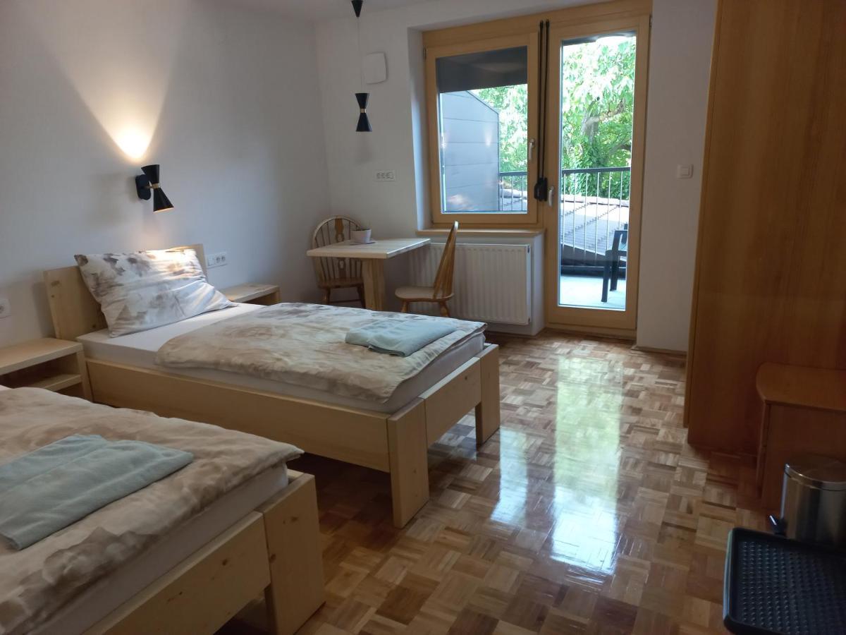 Bed and Breakfast Sobe Levc Мозирє Екстер'єр фото